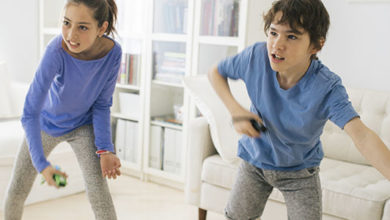 5 ideas de juegos en casa para gozar el verano con los hijos