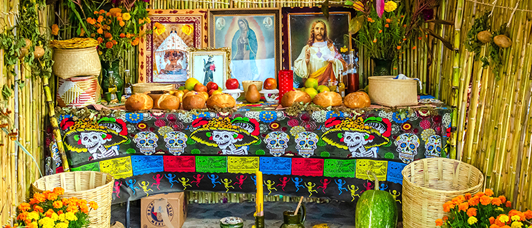¿Cómo se ponen los altares de Día de Muertos alrededor de México?