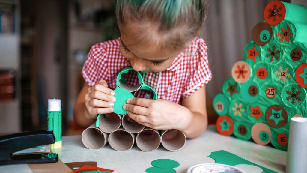 Decoraciones navideñas que puedes hacer con tus hijos