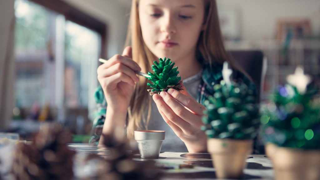 Decoraciones navideñas que puedes hacer con tus hijos